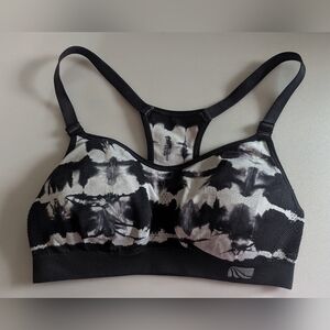Black and White Tie Dye Adjustable Straps Sports Bra. Size XSmall